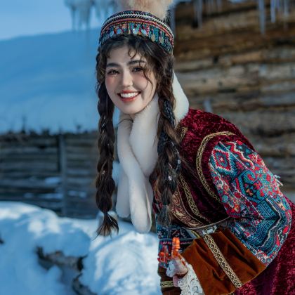 新疆阿勒泰地区+喀纳斯+禾木风景区5日4晚跟团游