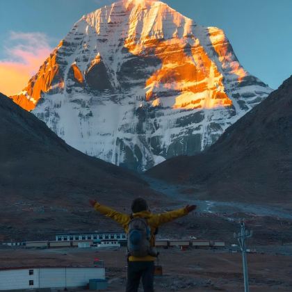 拉萨+阿里+珠峰大本营+冈仁波齐+布达拉宫10日9晚私家团