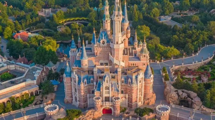 5D4N · Group Tours · Wuzhen + Shanghai Disney Resort + Suzhou + Hangzhou + Xitang + Shanghai - Gold tour guide