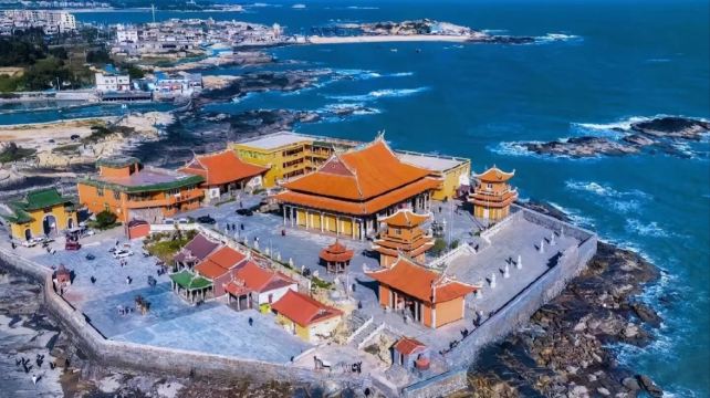 7-Day China Fujian In-depth Private Tour· Xiamen, Gulangyu, Fuzhou, Wuyishan, Quanzhou, Shuzhuang Garden, Pingtan