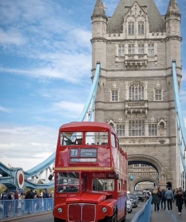 11D9N • United Kingdom + London + Windsor + Oxford + Edinburgh + Glasgow + Scottish Highlands