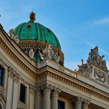 德国法兰克福+捷克布拉格+匈牙利+奥地利维也纳+慕尼黑+苏黎世9日8晚跟团游