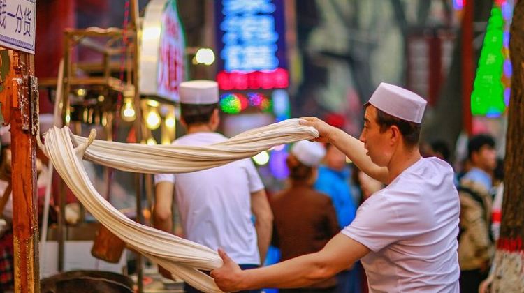 14-Day China Small Group Family Adventure Tour from Beijing to Shanghai: Pandas, Palaces, Warriors, Great Wall & Yangtze River Cruise