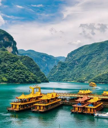 4D3N • Yichang + Tribe of the Three Gorges + The Three Gorges Dam Tourism Area