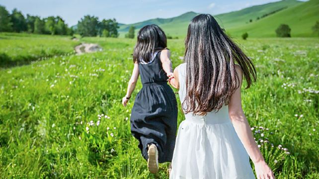 5-Day Northern China Private Tour from Beijing·Chengde Mountain Resort, Simatai Great Wall, Saihanba | Grassland Mongolia Nadam Festival | Ewenki Reindeer Tribe Experience