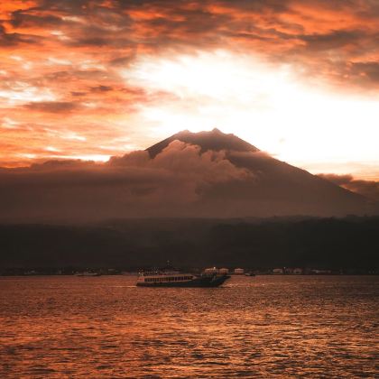 印度尼西亚巴厘岛+科莫多+布罗莫火山8日7晚私家团