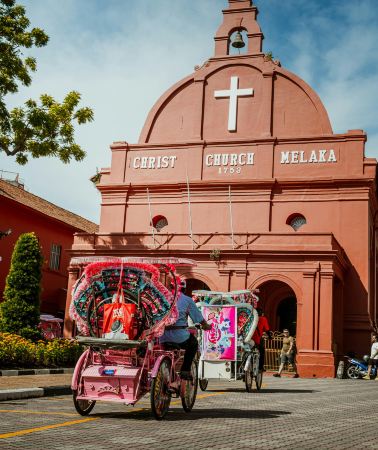 5D4N • MalaysiaKuala Lumpur + Melaka Private airport transfers and 2-day private car tour offered