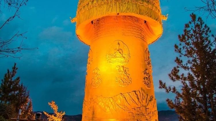 8D7N · Group Tours ·  Consult for GIFT: Dali Erhai + Lijiang + Yulong Snow Mount+ Shangri-la. 8 pax EN group and exclusive for International Visitors·  &nbsp;