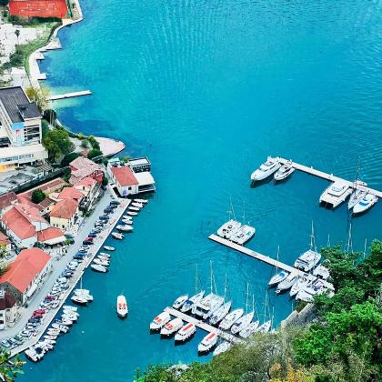 塞尔维亚+黑山+波黑10日8晚私家团