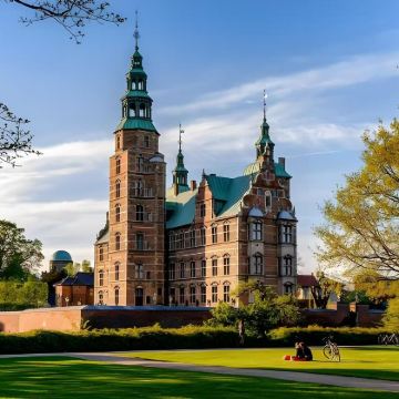 丹麦+哥本哈根+欧登塞+比隆+兰讷斯+奥尔堡+奥胡斯10日8晚私家团