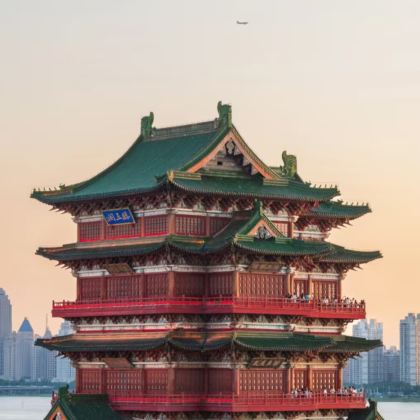 南昌+龙虎山风景名胜区+上饶+徽州古城+黄山风景区11日10晚私家团