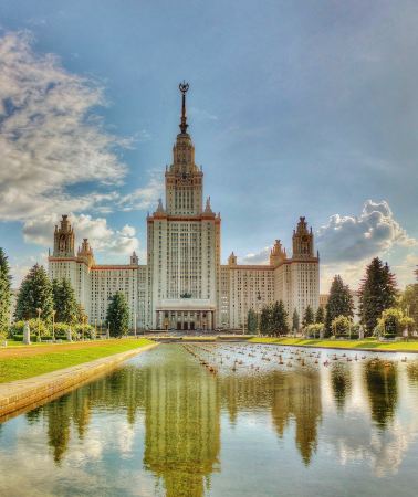 8D7N • Russia Murmansk + St. Petersburg + Moscow 8 Day 7 Night Private Tour 
