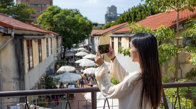 3-Day Exclusive 3-Day Sun Moon Lake & Alishan Private Tour