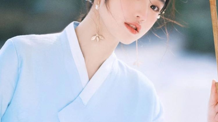 吉林长春+长白山+镜泊湖+哈尔滨+漠河8日7晚跟团游·寻北追繁星+亲密驯鹿+儿童含早餐+长白亲子挖参+围炉煮茶+森林漂流+横道河子+驯鹿园