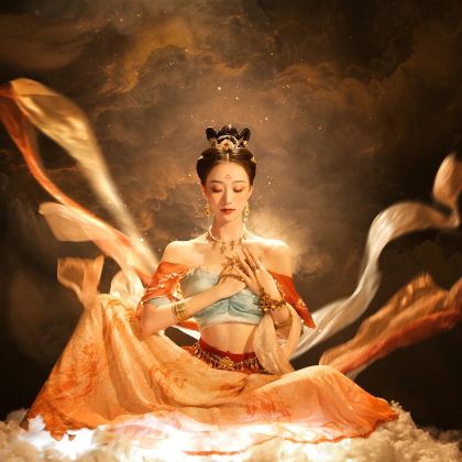 西宁+青海湖景区+茶卡盐湖+敦煌+嘉峪关+张掖8日7晚拼小团