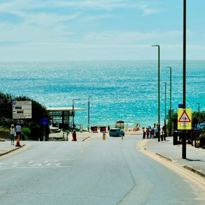 英国伦敦+温彻斯特+伯恩矛斯+埃克塞特+巴斯+康瓦尔郡10日9晚拼小团