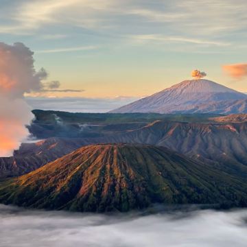 巴厘岛+泗水+赛武千层瀑布+布罗莫火山+佩妮达岛7日6晚拼小团