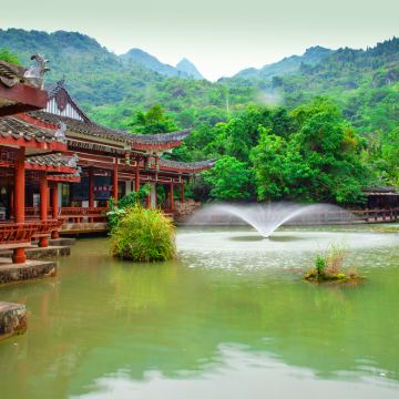 贵州贵阳+黄果树景区+万峰林景区+野玉海山地旅游度假区5日4晚私家团