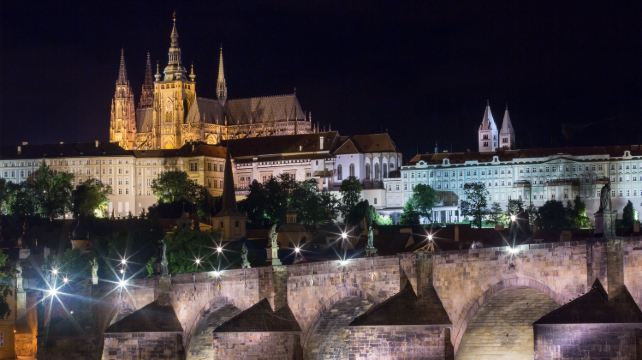 14-Day Eastern Europe Discovery Tour·Berlin, Prague, Vienna and Budapest