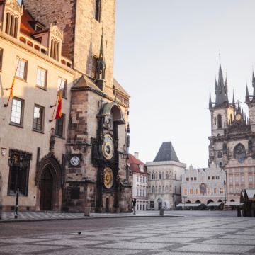 匈牙利+捷克+斯洛伐克+奥地利+塞尔维亚+波黑+黑山+克罗地亚+斯洛文尼亚17日16晚跟团游