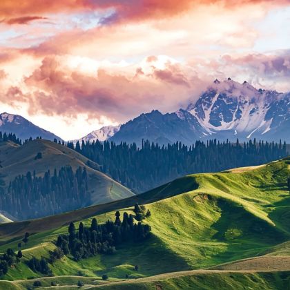 新疆乌鲁木齐+北疆10日9晚私家团