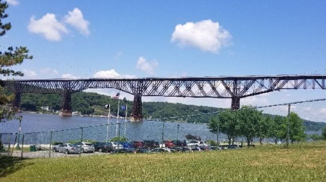 Local Exploration丨2-Day Vermont Fall Foliage Tour from New York · Walkway Over the Hudson State Historic Park, Fort Ticonderoga and The Lincoln Family Home 