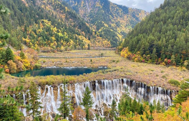 2-day 1-night · Group Tours · Jiuzhaigou National Park + Huanglong Scenic and Historic Interest Area · No shopping stops. Round-trip train tickets, English-speaking tour guide, sightseeing tickets, and a comfortable vehicle - all included. Stay in hand-picked hotel and dine at selected restaurants for a delightful trip.