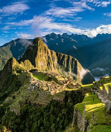 2D1N • Excursion to the Sacred Valley and Machu Picchu by Panoramic Train