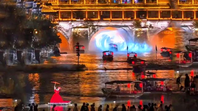 5-Day Epic China Zhangjiajie Adventure Private Tour·Zhangjiajie National Forest Park, Bailong Elevator, Tianmen Mountain and Phoenix Ancient Town