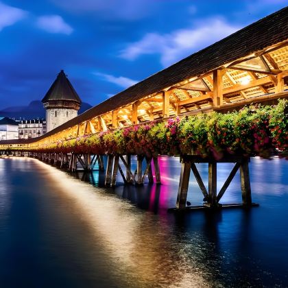 瑞士苏黎世+卢塞恩+因特拉肯+伯尔尼+蒙特勒9日8晚私家团