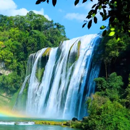 贵州贵阳+黄果树景区+梵净山+荔波+镇远+西江千户苗寨6日5晚跟团游