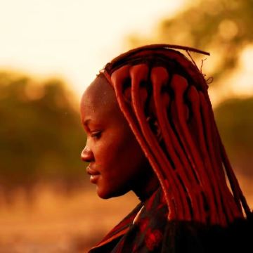 纳米比亚温得和克+博茨瓦纳乔贝国家公园+赞比亚利文斯通+津巴布韦维多利亚瀑布15日12晚私家团