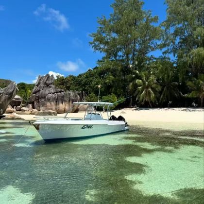 留尼汪（法属）+塞舌尔11日10晚私家团