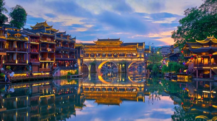 6D5N · Private Tours · Zhangjiajie National Forest Park + Zhangjiajie Grand Canyon + Tianmen Mountain National Forest Park + Furong Town + Fenghuang Ancient Town