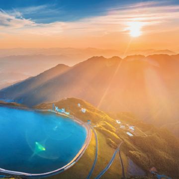 安吉+云上草原国际山地旅游度假区+中国大竹海景区+余村3日2晚自由行