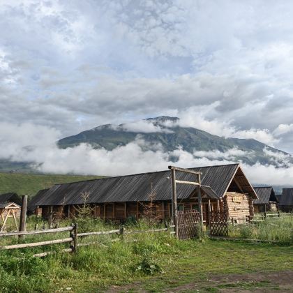 新疆乌鲁木齐+北疆+喀纳斯景区+禾木风景区7日6晚私家团