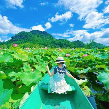 昆明+建水+元阳+普者黑景区+罗平+元谋+东川红土地+碧色寨风景区10日9晚私家团