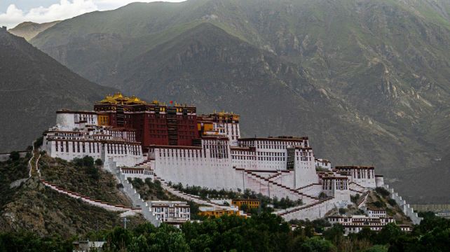4 Days Tibet Essential Small Group Tour· Lhasa | Potala Palace | Barkhor Street | Scriptural Debate Of Sera Monastery 