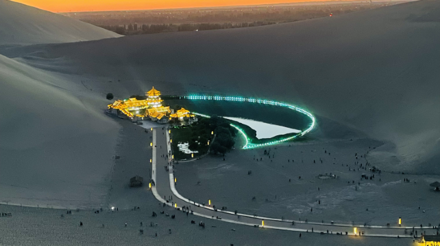 4-Day Silk Roard Private Tour· Zhangye, Dunhuang,Jiayuguan, Mogao Caves, Yadan National Geopark