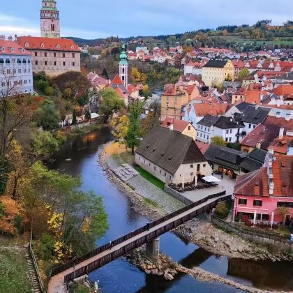 捷克+捷克克鲁姆洛夫城堡+布拉格天文钟8日7晚私家团