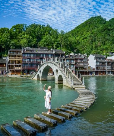 5D4N • Zhangjiajie + Fenghuang Ancient Town + Zhangjiajie National Forest Park
