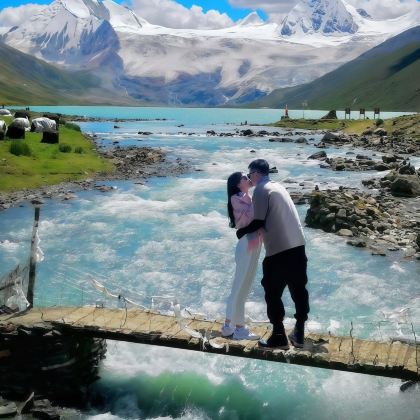 西藏拉萨+三色湖+祥格拉冰川+萨普神山+独俊大峡谷4日3晚跟团游