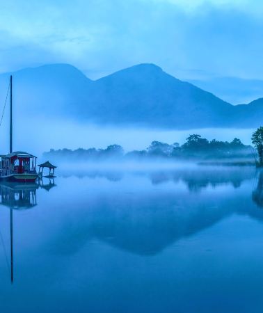 5D4N • Shennongjia + Yichang + Dajiuhu Lake National Wetland Park + Two Dams and One Gorge