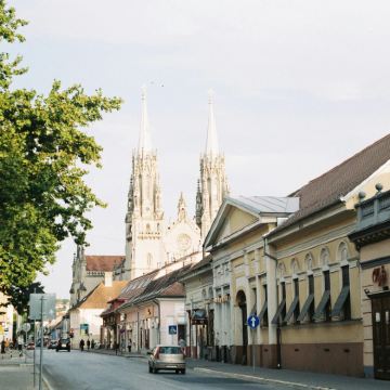 保加利亚+罗马尼亚+塞尔维亚+克罗地亚+波黑14日13晚跟团游