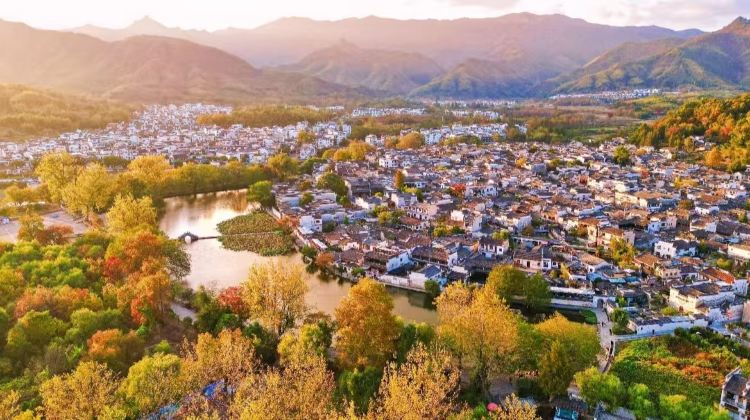 8D7N · Private Tours · Imperial Beijing & Huangshan Highlights: Shanghai & Hongcun Private Journey
