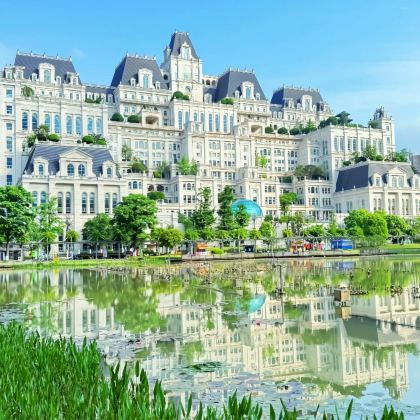 贵州贵阳+黄果树景区+荔波+西江千户苗寨5日4晚拼小团