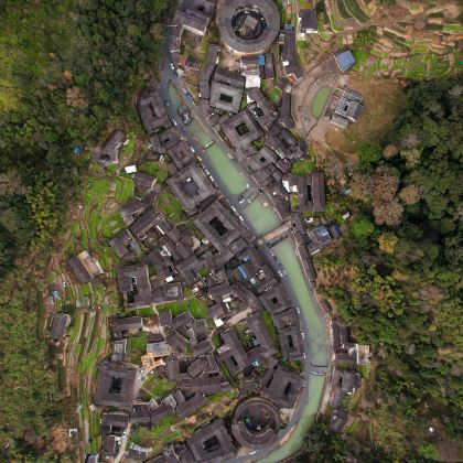 福建土楼永定景区+云水谣景区+田螺坑土楼群2日1晚私家团