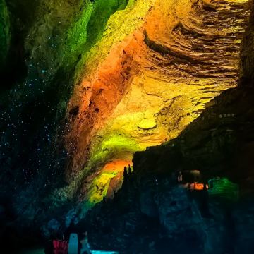 长沙+韶山+张家界+武陵源+天门山+凤凰古城7日6晚跟团游