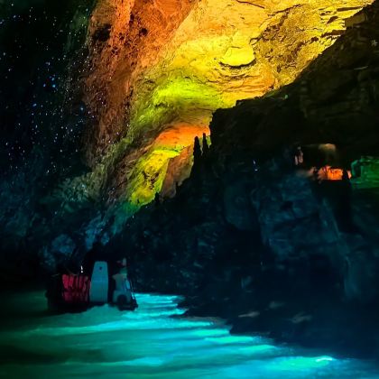 长沙+韶山+张家界+武陵源+天门山+凤凰古城7日6晚跟团游