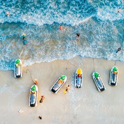 广西南宁+北海+涠洲岛+三娘湾+德天瀑布+明仕田园+峒那屿湾景区+白头叶猴生态旅游区6日5晚私家团